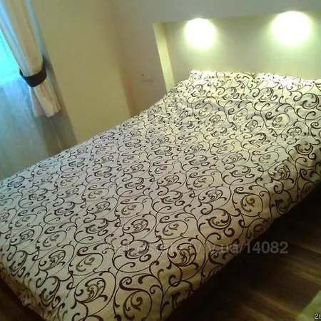 Hol Apartment